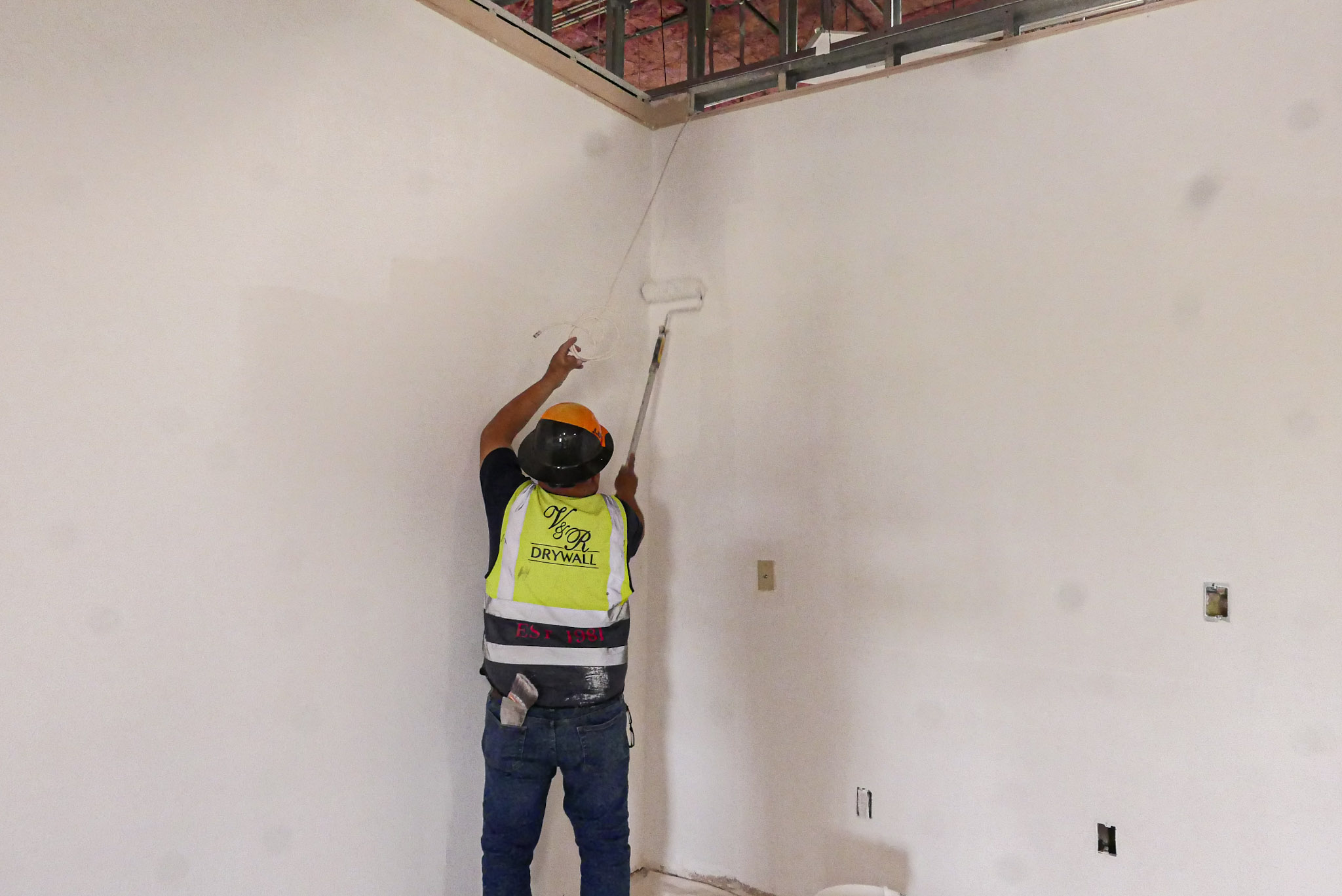 Paint stucco and EIFS commercial finish project