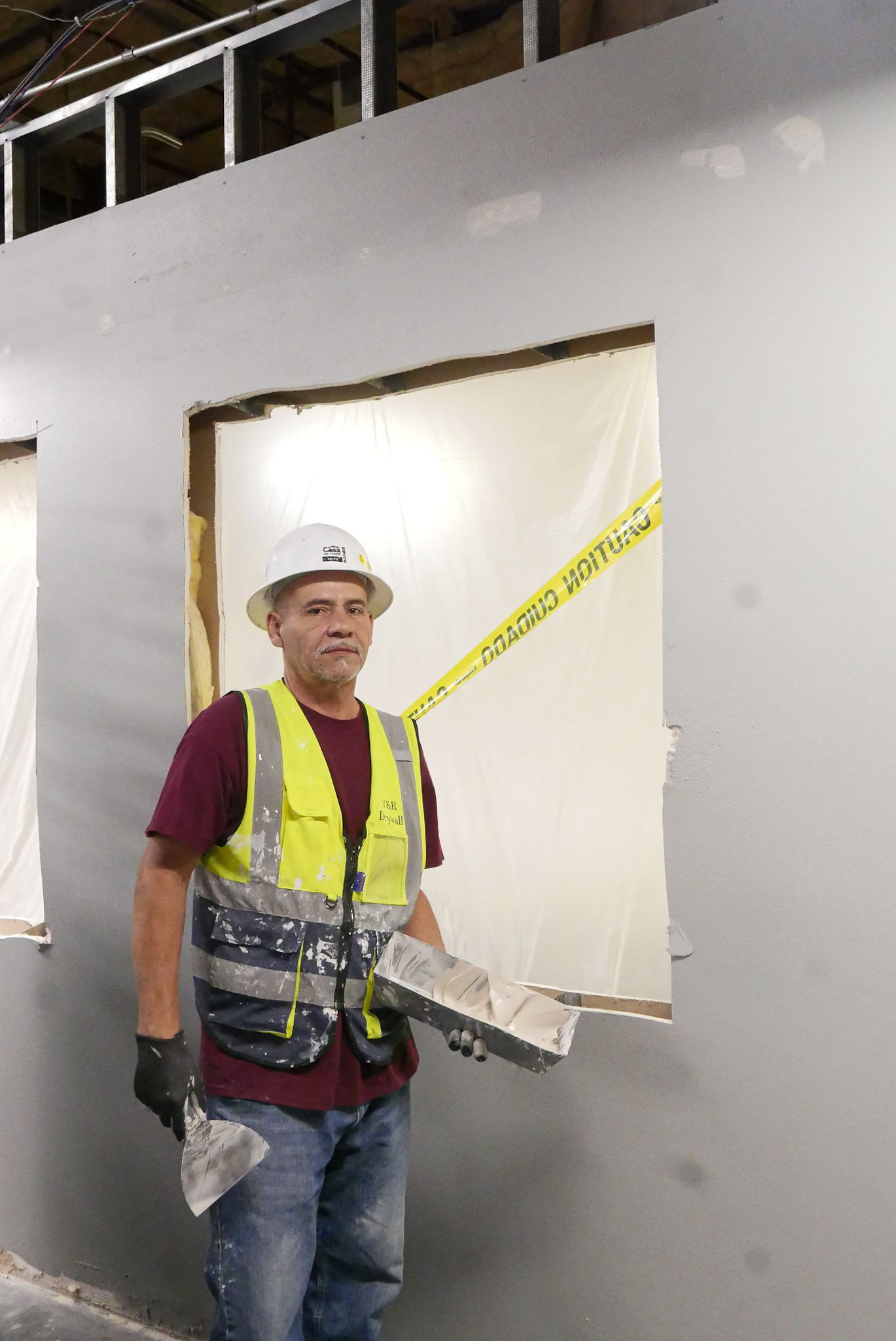 V and R Drywall project photo