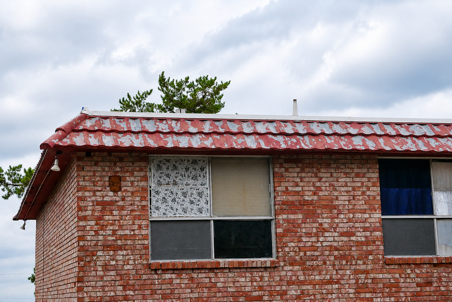 Canyon Hills Apartments before restoration photo